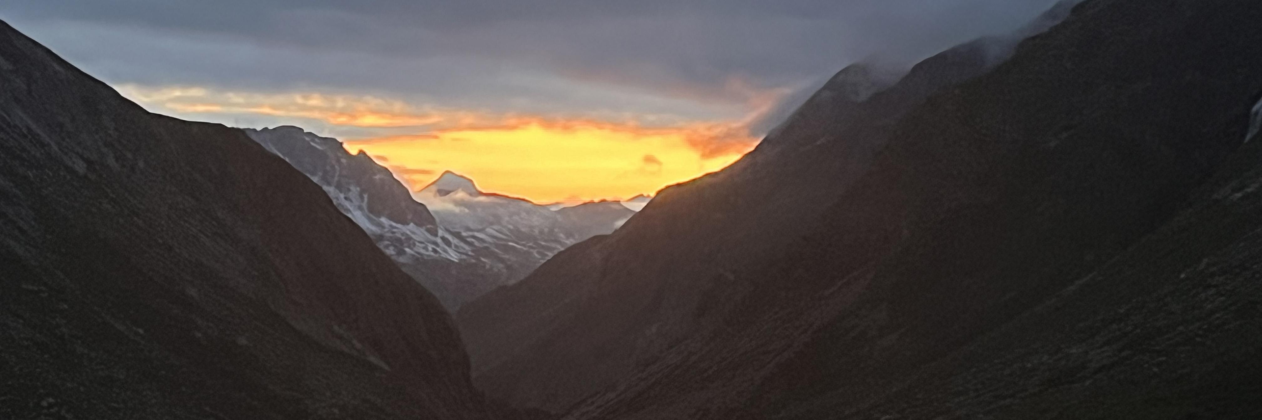 Coucher de soleil en montagne