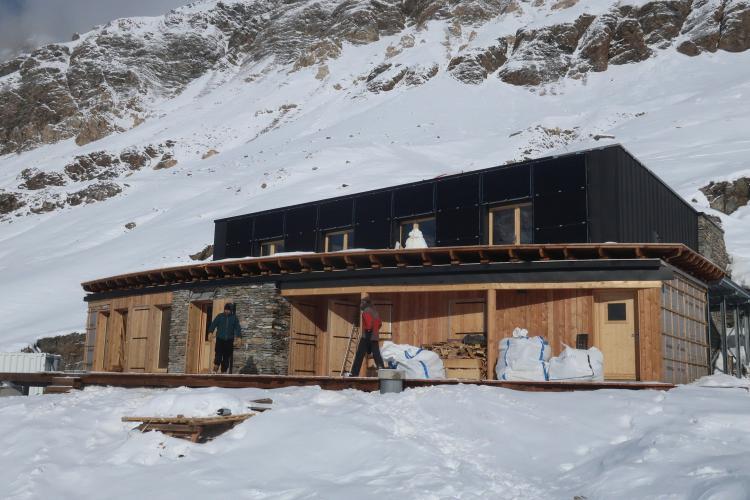 le refuge à l'arrivée des premières neiges