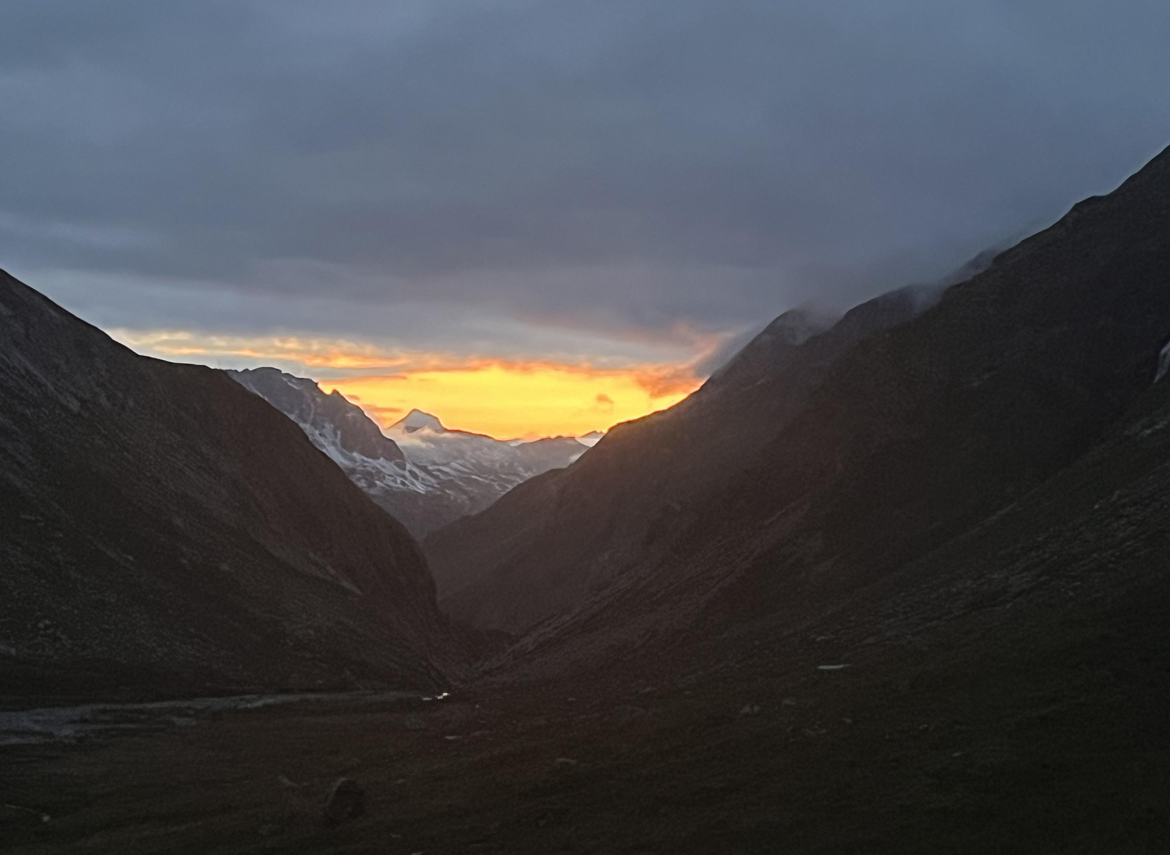 Coucher de soleil en montagne